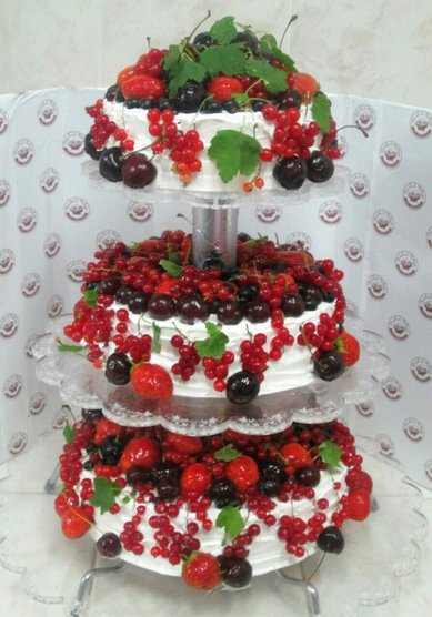 Свадебный торт Торты со свежими ягодами (В102216) - Компания Венский пекарь